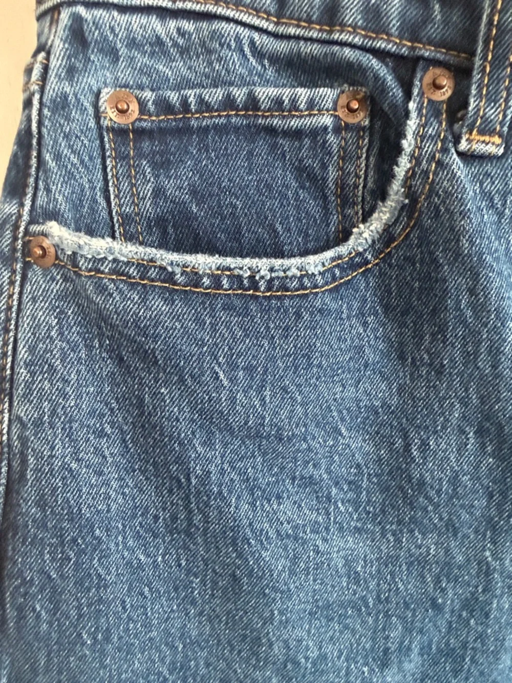 Abercrombie & Fitch Women’s Vintage Straight Jeans - Picture 3 of 7